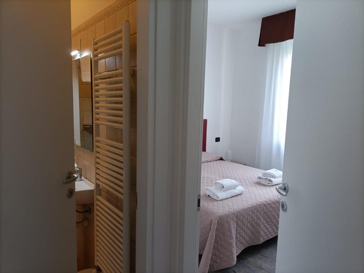 Affitta Camere Elena Colà Exteriér fotografie