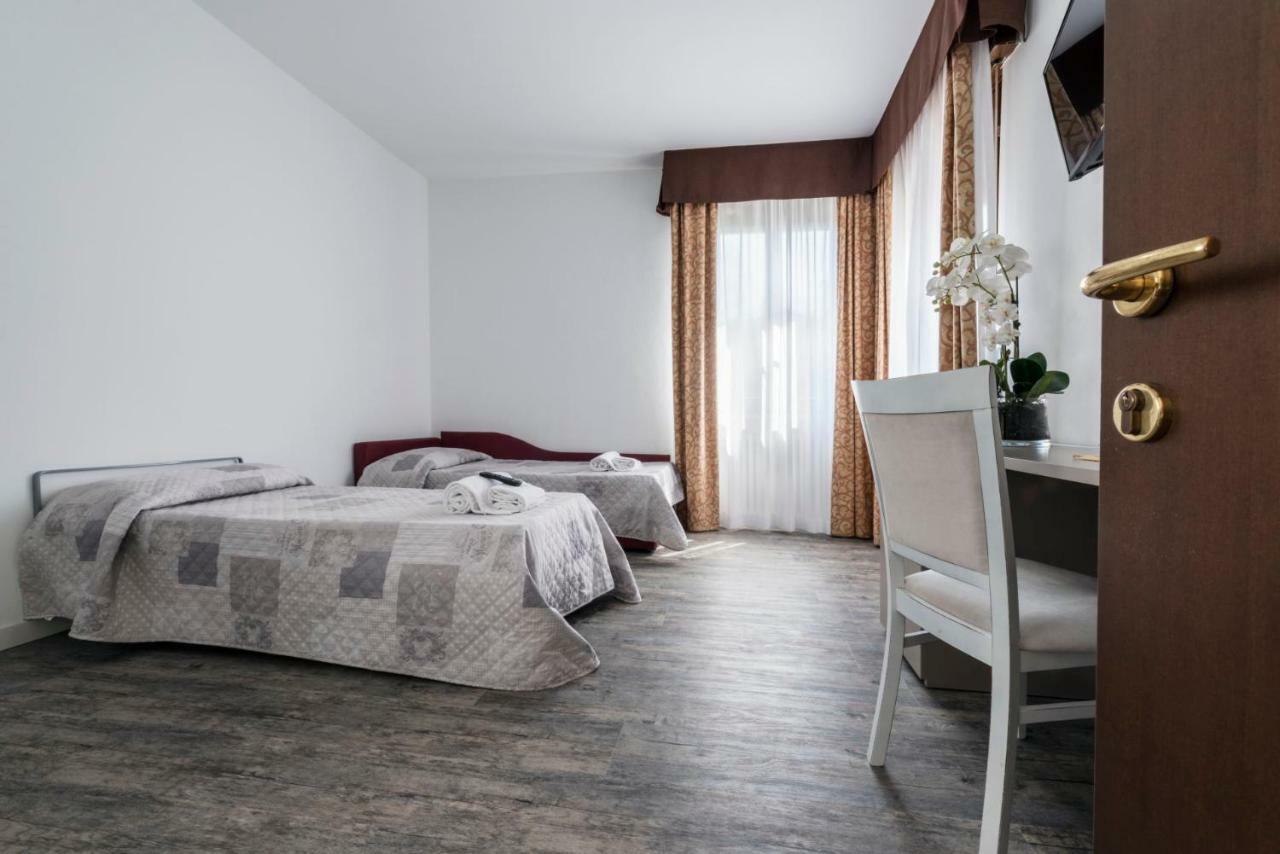 Affitta Camere Elena Colà Exteriér fotografie